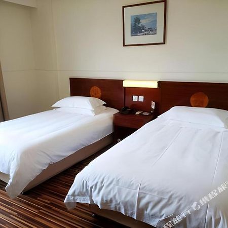 Jinjiang Inn Shanghai North Bund Yangpu Bridge Branch Bagian luar foto