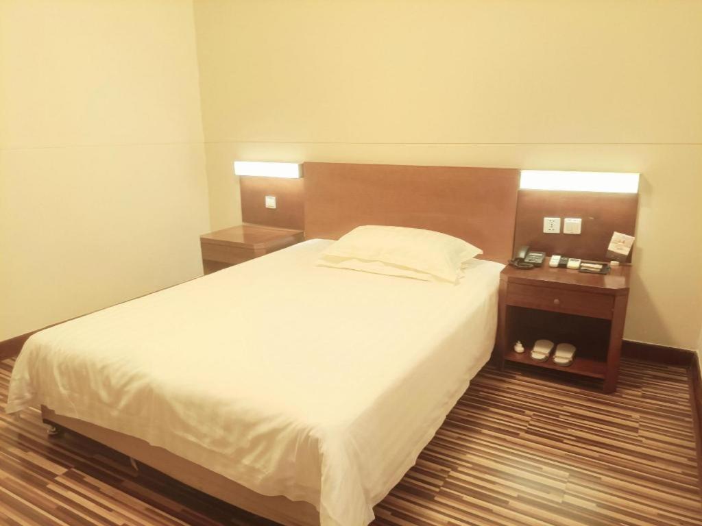 Jinjiang Inn Shanghai North Bund Yangpu Bridge Branch Bagian luar foto